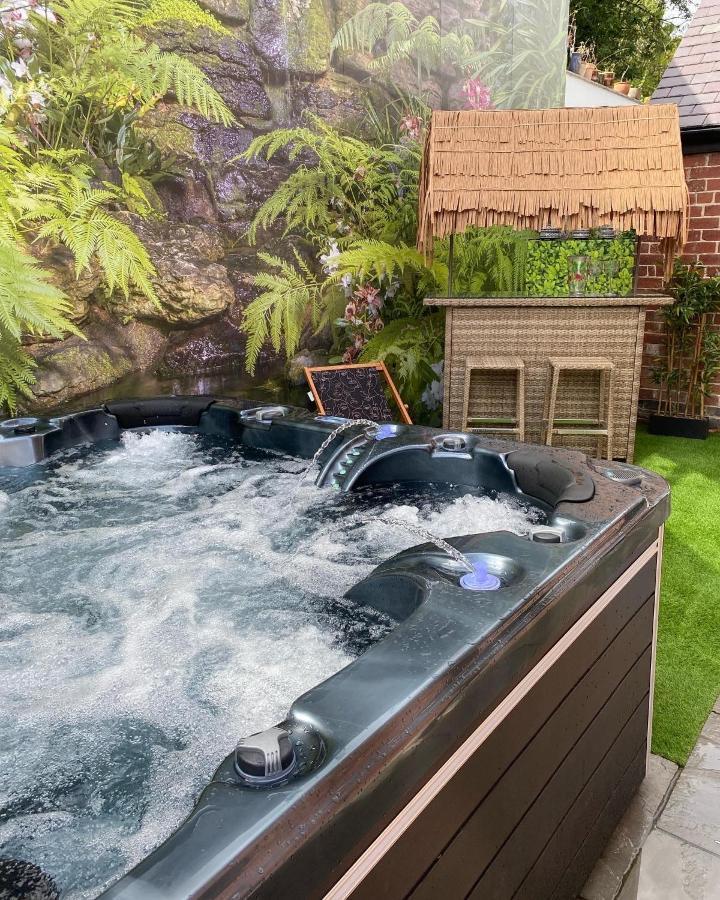 Dawns House Cromford, Peak District, Hot Tub, For 6 - Stunning Views Apartman Kültér fotó